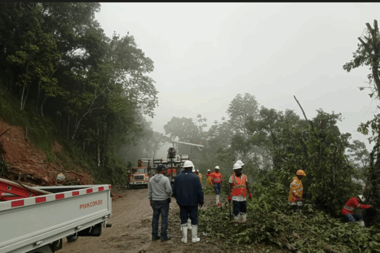 Edesur logró restablecer servicio en tiempo récord a casi 700,000 clientes en zonas afectadas por Melissa